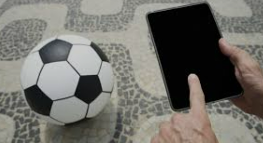 The Strange Manufacturers Of Online Football Wagering